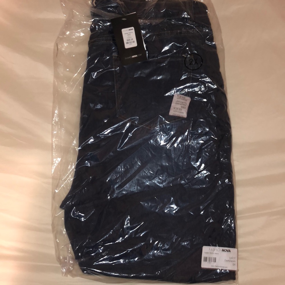 COPY - Fashion nova jeans AVAILABLE!!!!